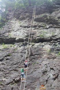 索道吃瓜视频,揭秘网红索道背后的故事与争议
