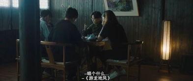 吃瓜看戏的视频理发店,理发店里的欢乐喜剧现场